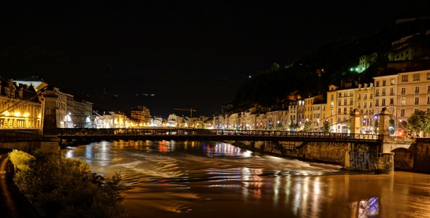 Grenoble : un marché scindé en deux