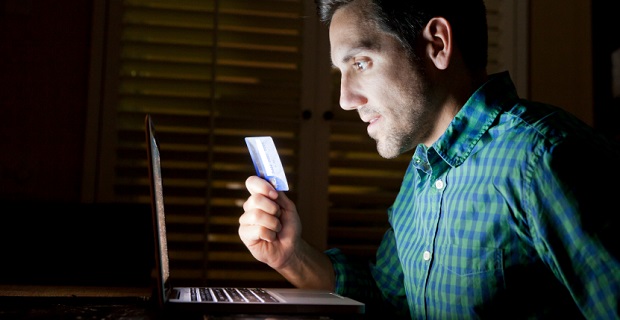 Éviter les arnaques au rachat de crédit sur Internet