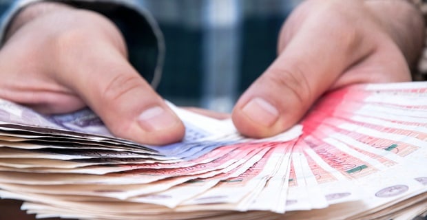 Les Britanniques dénoncent les « payday lenders »