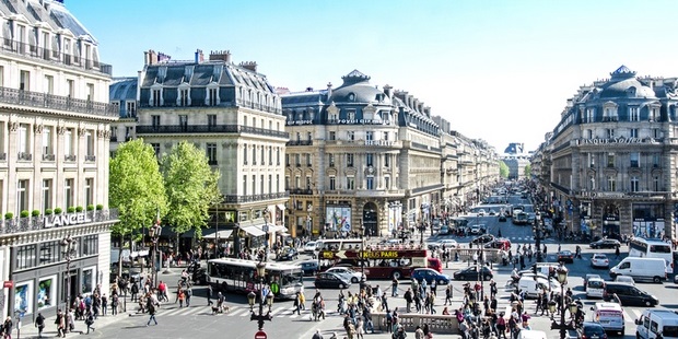 La précarité est une problématique à la fois économique et sociale