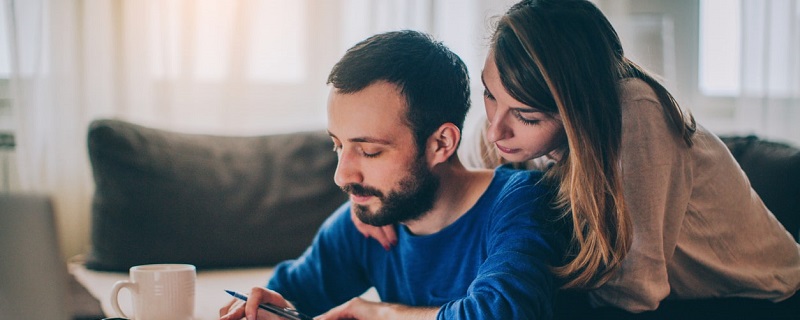 Pour de nombreux Français, l’heure est aux économies et à la prudence