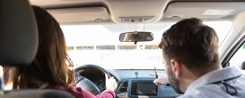 La formation post permis permet aux jeunes conducteurs de réduire le délai probatoire