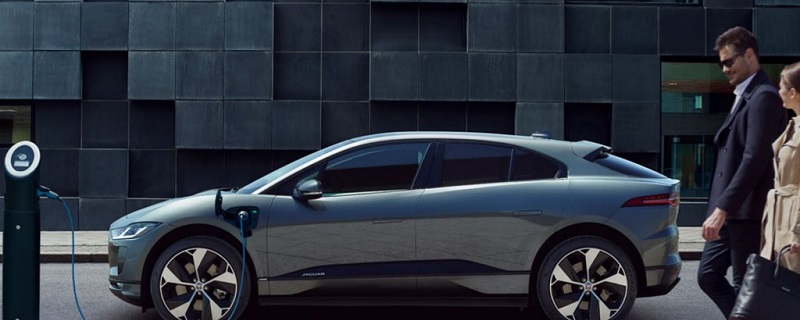 Les véhicules électriques et hybrides doivent désormais émettre du bruit