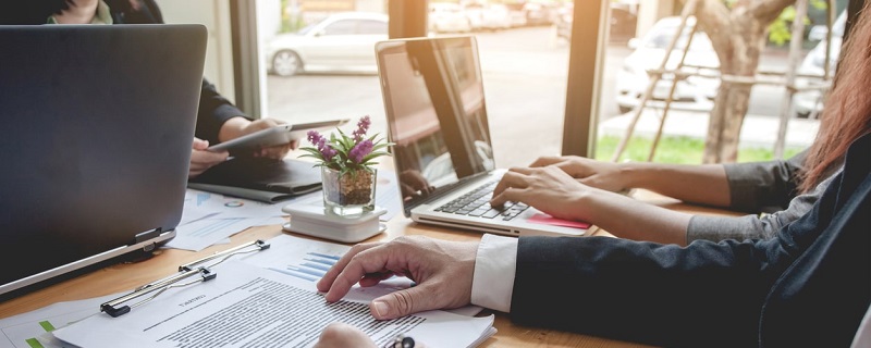 Ralentissement des crédits aux ménages et aux entreprises en Europe