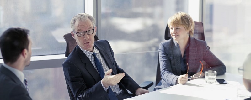 hommes affaires reunion