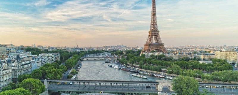 vue de paris avec tour eiffel