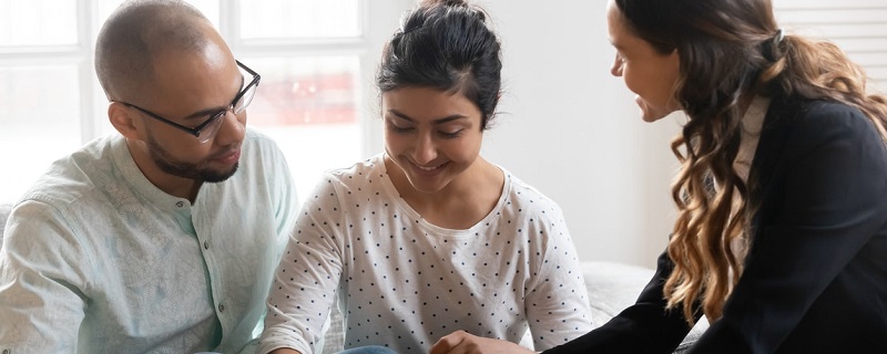 Les Indiennes recourent davantage au crédit, avec un taux de défaillance moindre