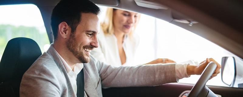 Voitures hybrides : des kilos et des euros en moins avec l’hybridation légère