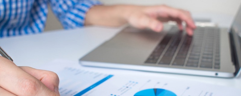 Chute de la production de prêts à la consommation et hypothécaires 