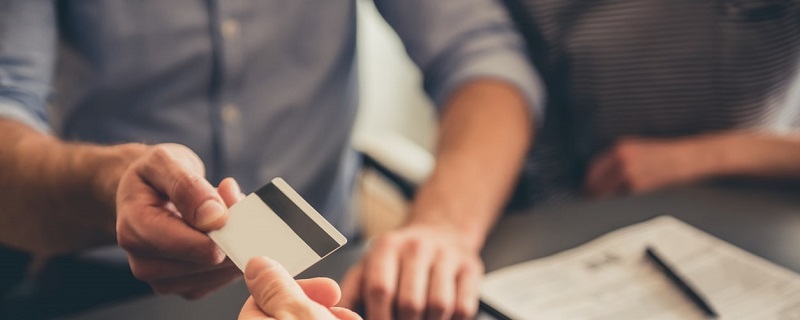 Malgré la chute des ventes de voitures neuves, le mois d’août est jugé « normal » 