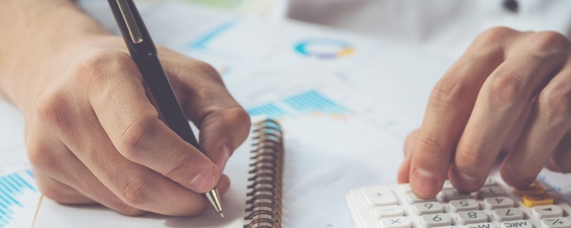 Plus d’épargne et moins de crédits à la consommation pour les ménages pauvres