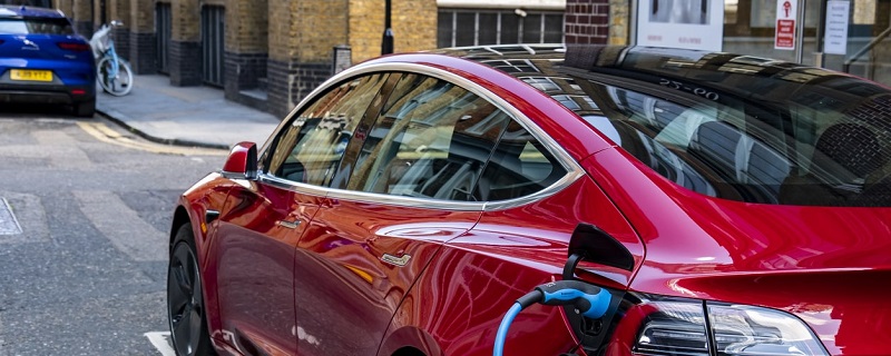 Le leasing pour les voitures électriques a le vent en poupe