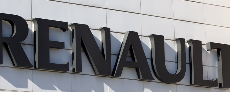 Les salariés du site Alu des Fonderies du Poitou d&#039;Ingrandes luttent pour le maintien de leur emploi face aux décisions de Renault