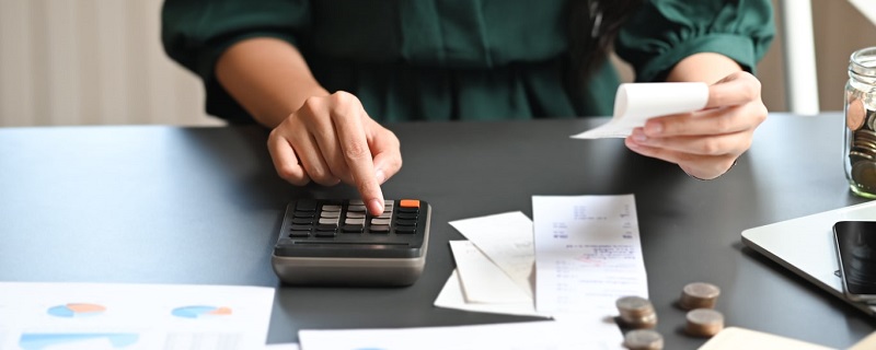 Bruxelles projette de réviser les règles budgétaires de l’UE en vue de réduire la dette publique