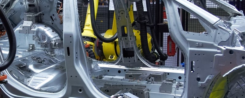 L’industrie automobile pénalisée par la pénurie de semi-conducteurs