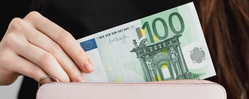 100 euros