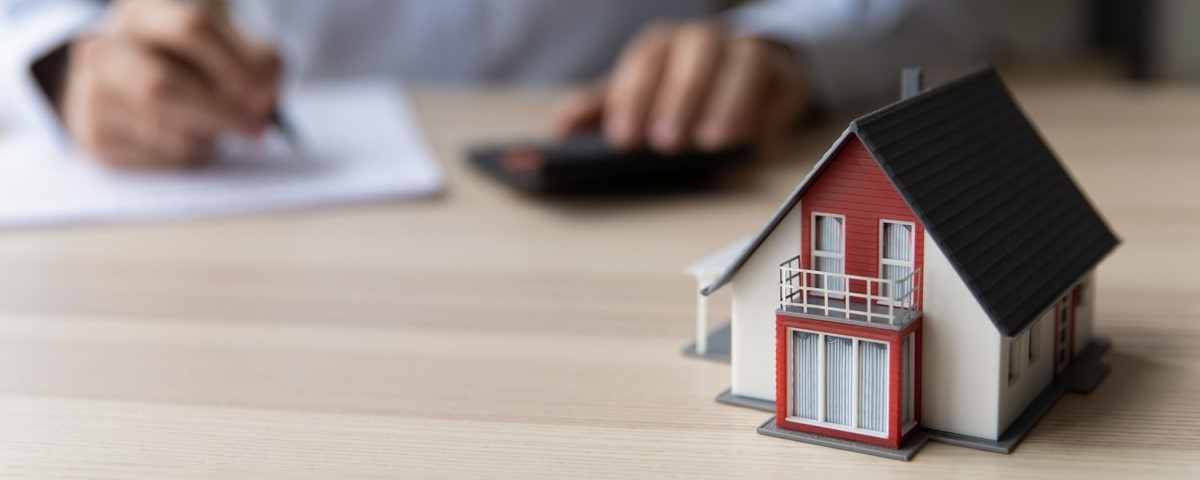 Les taux en hausse et les règles d’endettement limitent l’accès au crédit immobilier