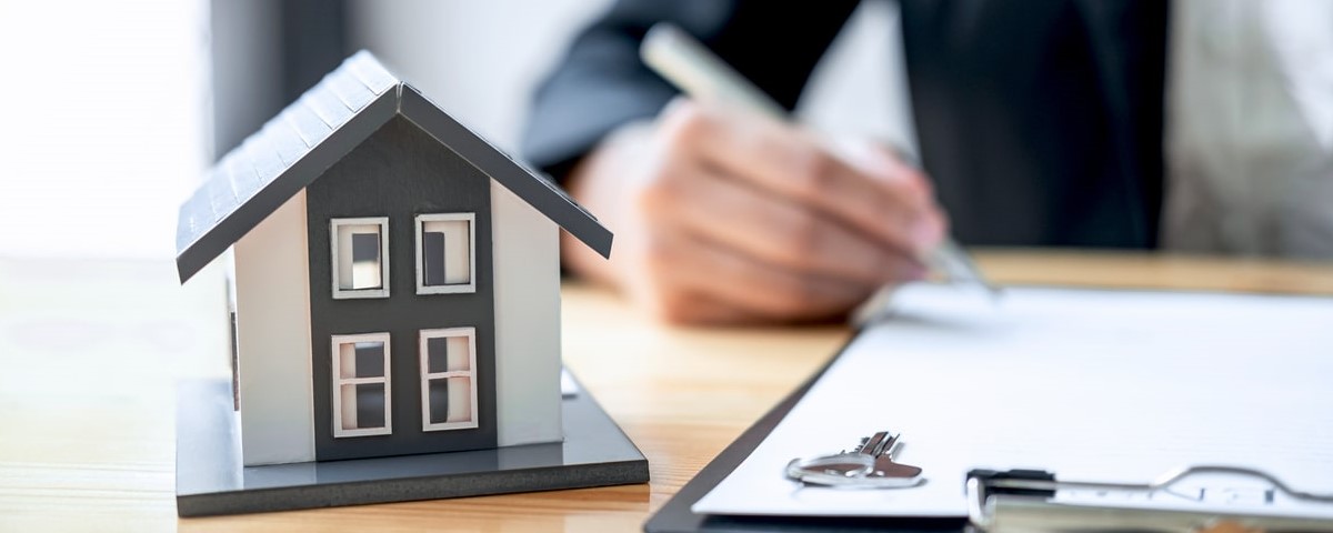 Immobilier : le prix du mètre carré descend sous les 10 000 euros à Paris