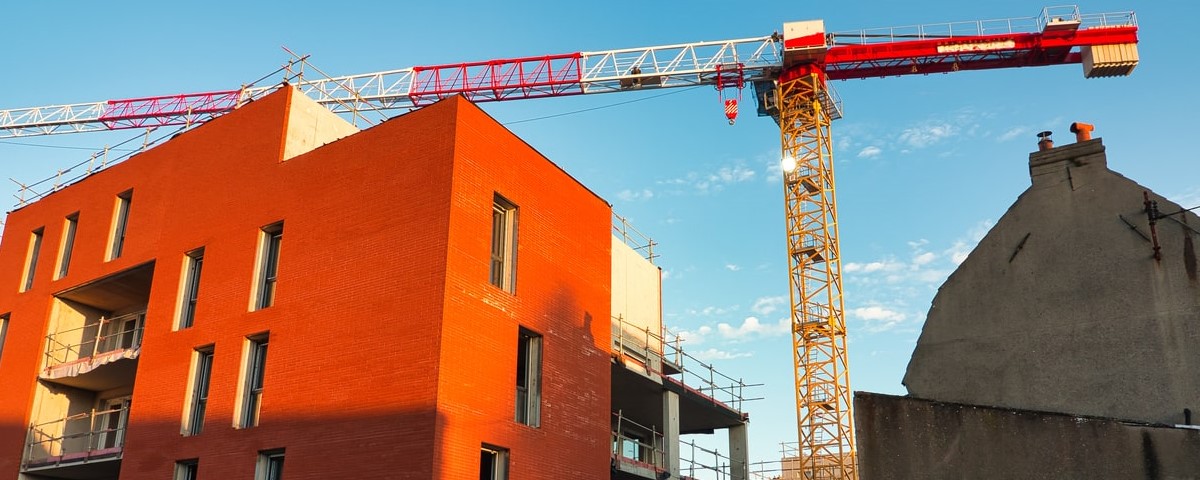Chute alarmante de la construction de logements neufs