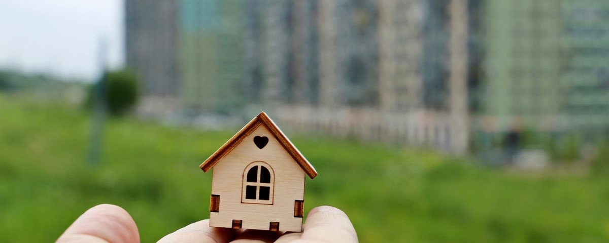 Immobilier : ces grandes villes dans lesquelles il faut gagner plus de 40 000 euros minimum par an pour devenir propriétaire d’un deux-pièces  