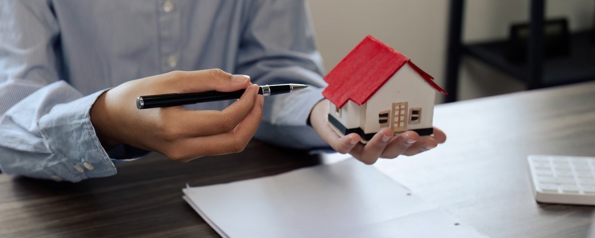 Immobilier : la baisse des prix devrait s’accélérer en 2024 