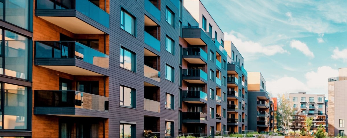 Les inégalités entre les quartiers pauvres et aisés en France : un focus sur le marché immobilier et le crédit