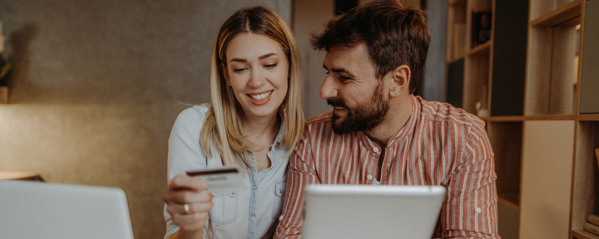 Pourquoi effectuer un rachat de prêts auprès d’une banque en ligne ?