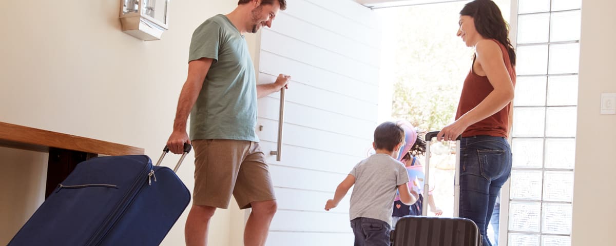 Les précautions essentielles à prendre avant de partir en vacances cet été