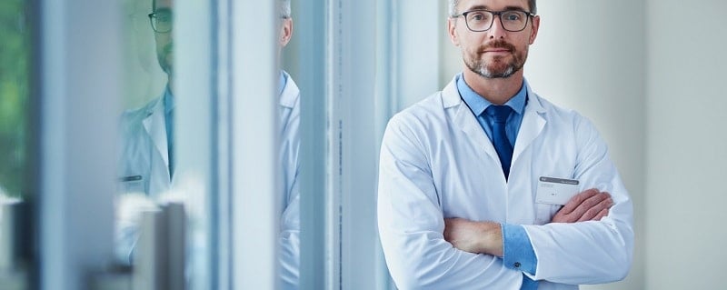 médecin pour le cancer des testicules