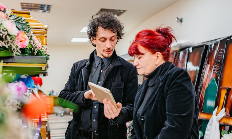  Assurance décès : les avantages et les inconvénients de ce contrat d’assurance