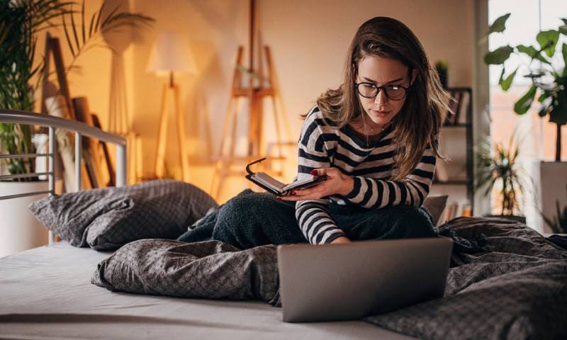 Assurance habitation étudiant  : logement à assurer selon niveau de couverture (responsabilité civile, dégâts des eaux). Comparer pour trouver le prix adapté à votre besoin.