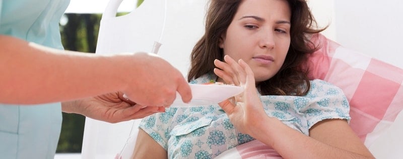 Une patiente qui refuse des soins médicaux